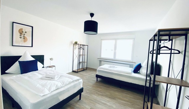 XXL teams I fitters I families I 1.20m beds I P I comfort I central