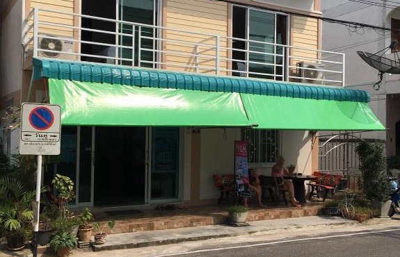 Y&N House