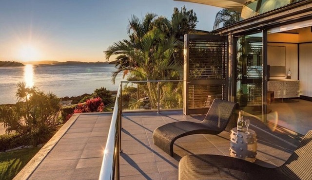Yacht Club Villa 9