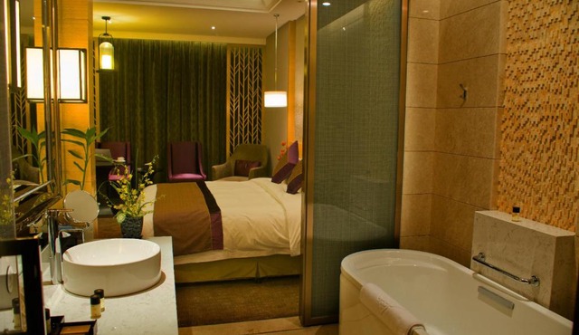 Yangzhong Firth Jinling Grand Hotel
