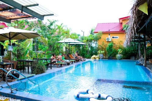 Yellow Star Hostel