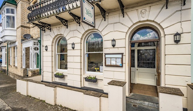 Yeo Dale Hotel