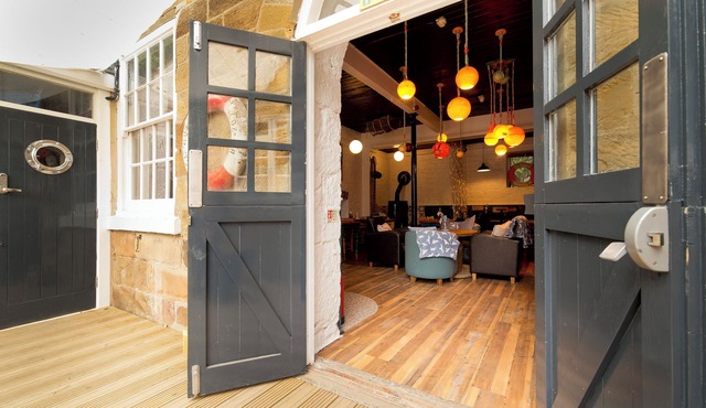 YHA Boggle Hole - Hostel