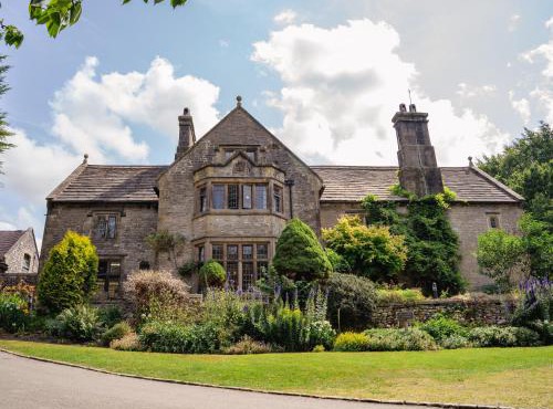 YHA Hartington Hall