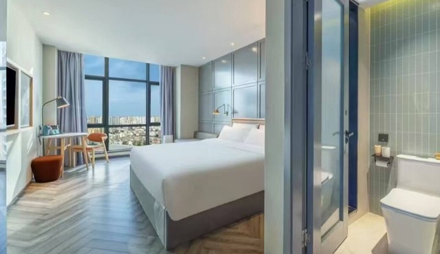 Yifeng hotel
