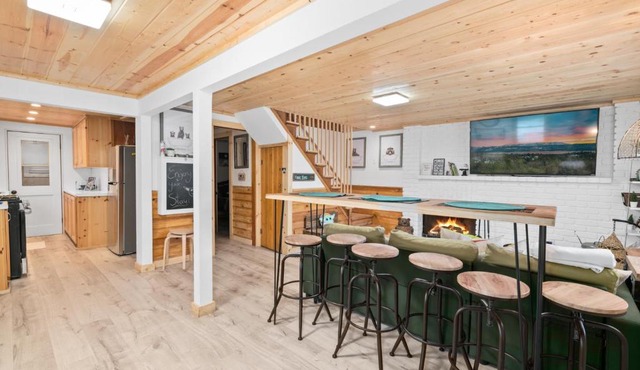 Yoda Maple Cabin