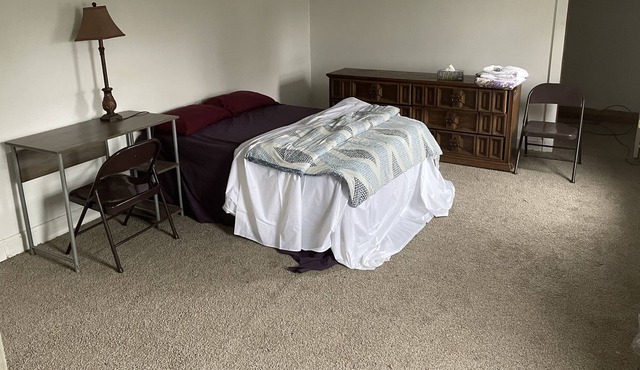 Your 2nd home 4 bd rooms 2.5 bath