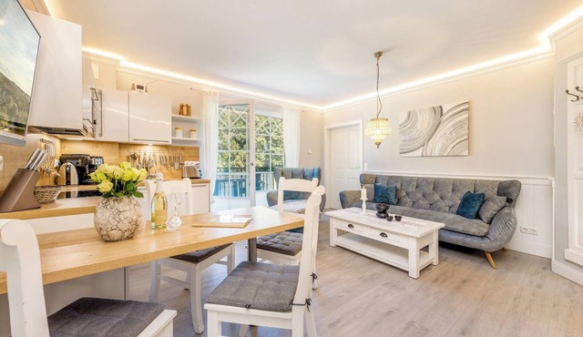 Your 5-star apartment in the Villa Strandblick with 2 bedrooms offers space
