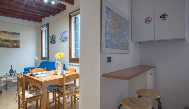 Your cozy Flat In The Beating Heart OfVenice/Great discount during Winter season