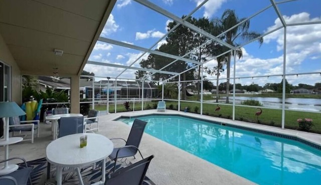 Your Florida Oasis with an Int'l touch. Now accepting Snowbird reservations!
