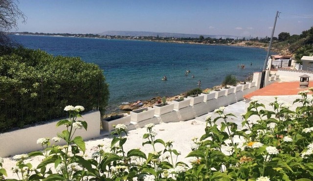 Your home 3 meters from the sea