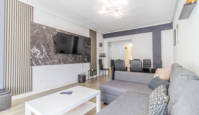 Your Large Family Apartment in Zaragoza