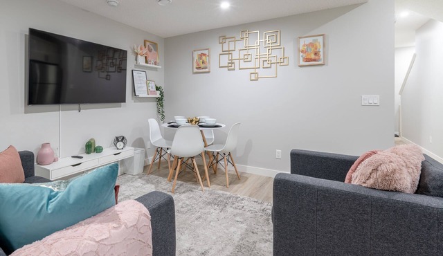 Your Perfect 2BR Stay in SE Calgary