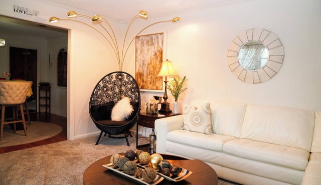 Your Perfect Historic Downtown Milton Getaway Awaits!