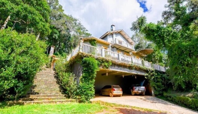 Your place in Monte Verde, 2,800 km from the city center.