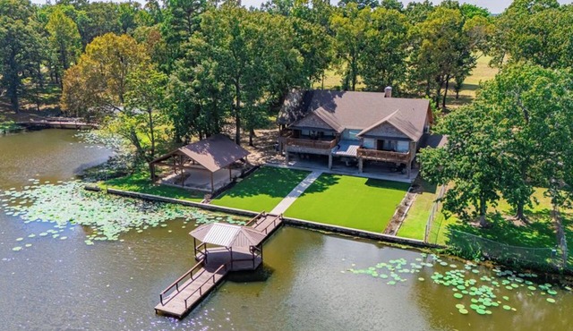 Your private fishing oasis in Big Sandy
