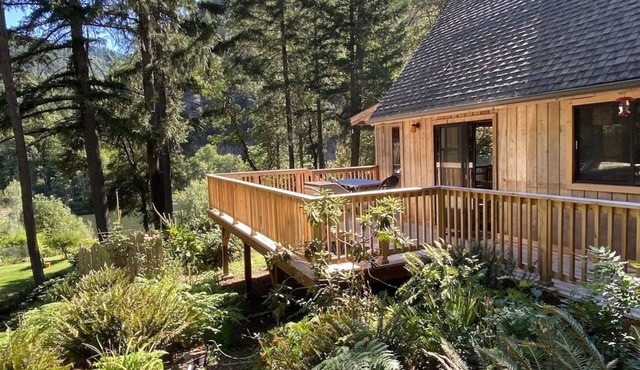 Your Private Oasis on the Rogue River