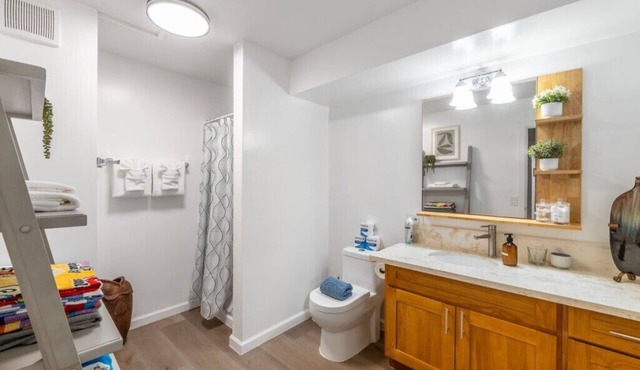 Your Private Paradise Relax & Explore in brilliant Honolulu/Have a free parking