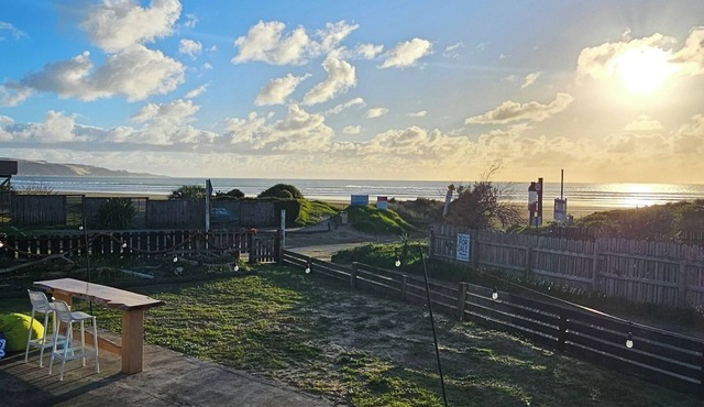 Your Quintessential Kiwi Bach – Beachfront, Ahipara Nostalgia at Its Finest