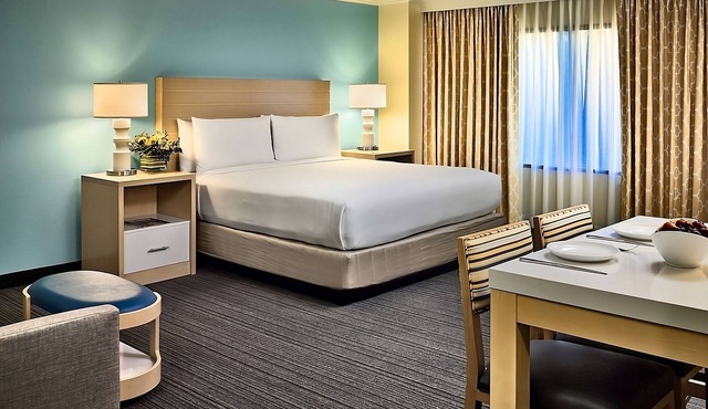 Your Relaxing Getaway Awaits! 3 Comfortable units to Enjoy! Close to Green Space