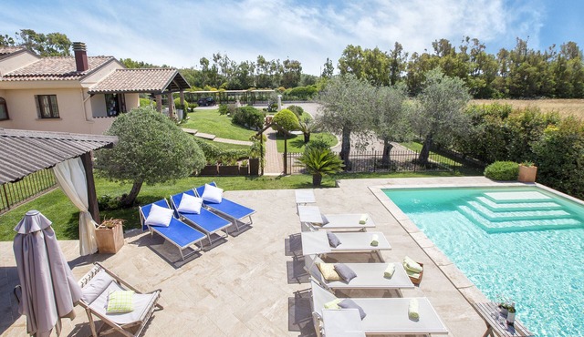 Your vacation surrounded by greenery at Villa Irde (6 rooms 6 bathrooms)