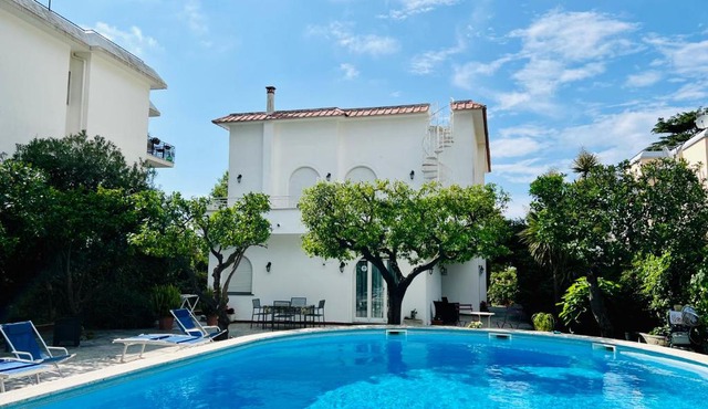 YourHome - Villa Sorrento