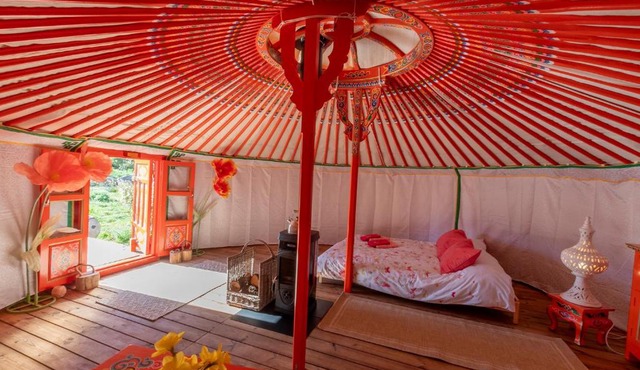 Yourte Bulle De Sainte-baume