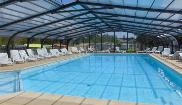 ZEcamping 3* piscine couverte animations locatif TV 24m2 4 pers