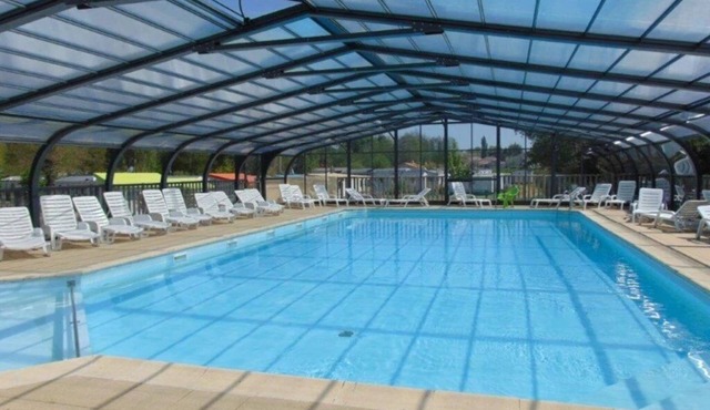 ZEcamping 3* piscine couverte pet friendly club enfant locatif TV 38m2