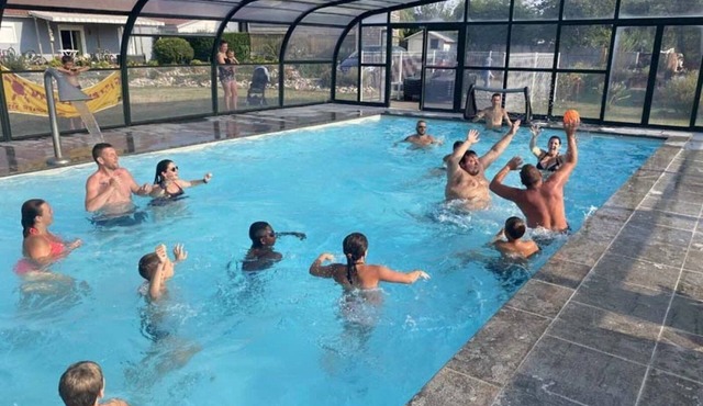 ZEcamping 4 étoiles piscine couverte piscine chauffée locatif 4 pers