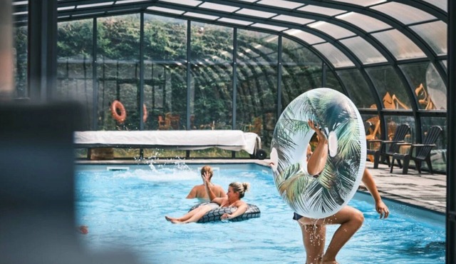 ZEcamping 4 étoiles animé piscine couverte mobil-home TV LV 35m2