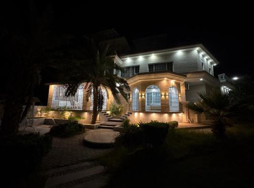 Zee Suites