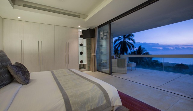 Zest : Ultra-Luxurious Five Star Villa