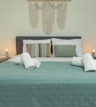 Zeusplace Chic & Boho Apartment