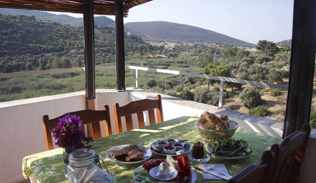 Zeybek 2 Pension & Apart