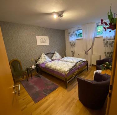 Zimmer 2 inkl eigenem Bad