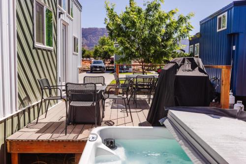Zion Basecamp with Hot Tub, Mountain Biking & Hiking