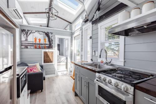 Zion Tiny Home, Pet Friendly, Stargazing Deck