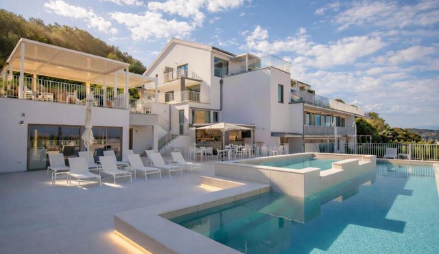 Zlatni Zalaz,Apartments,Supetarska Draga