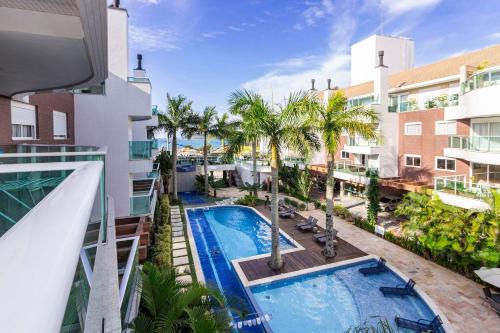 218-D Boulevard - 50m from the beach & Front Avenue - Luxury Condominium - Heated Swimming Pool - Jacuzzi - 24h Concierge