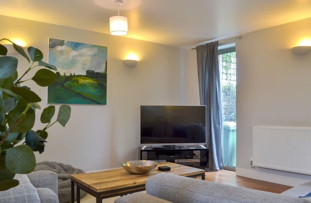 3 bedroom accommodation in Over Haddon, near Bakewell