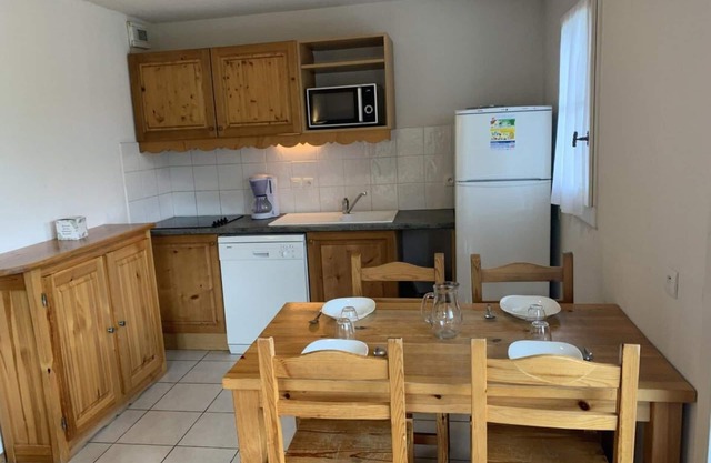 4th floor, swimming pool, balcony, tv, ski locker, 45m², Saint Gervais