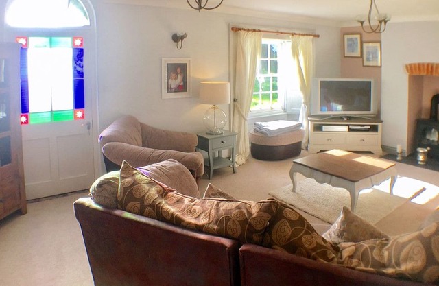 5 bedroom accommodation in Pelynt, near Looe