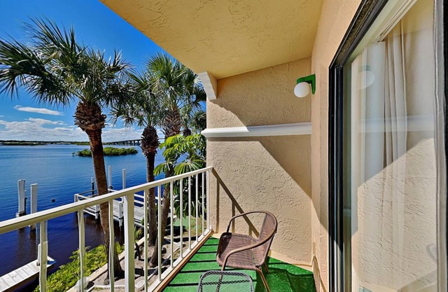 93 m² Condo ∙ 2 bedrooms ∙ 4 guests
