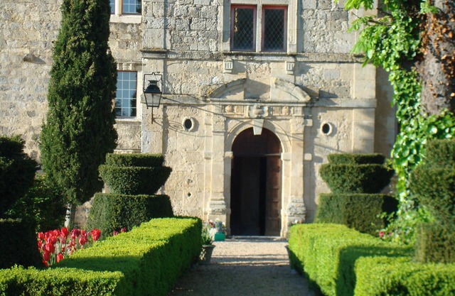 Experience At The Château Du Fréchou Gardens 