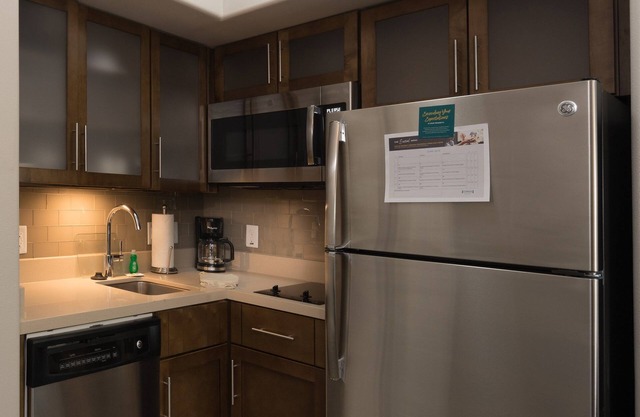 Accessible Studio Suite w/Free Breakfast