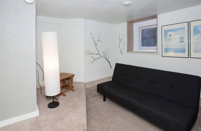 Adorable Apt ★ 2 min walk to Greenlake ★ Sleeps 4!