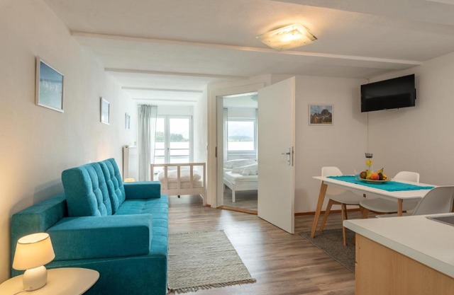 Alpine Hostel 