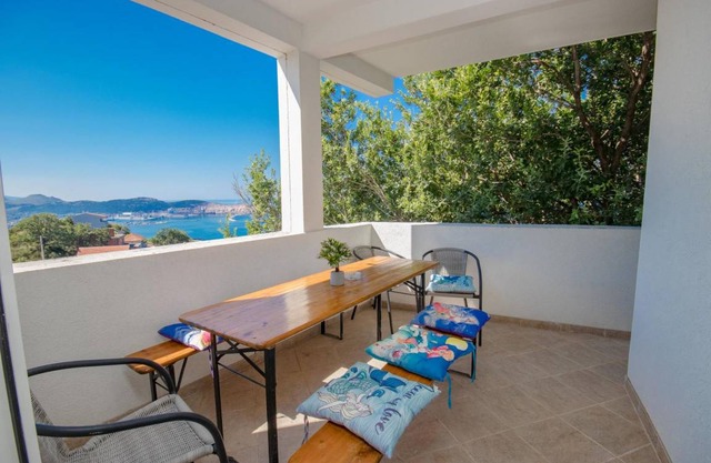 Apartment ∙ 4 bedrooms ∙ 10 guests
