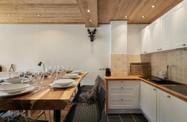 Appartement Val-d'Isère, 4 pièces, 8 personnes - FR-1-567-75